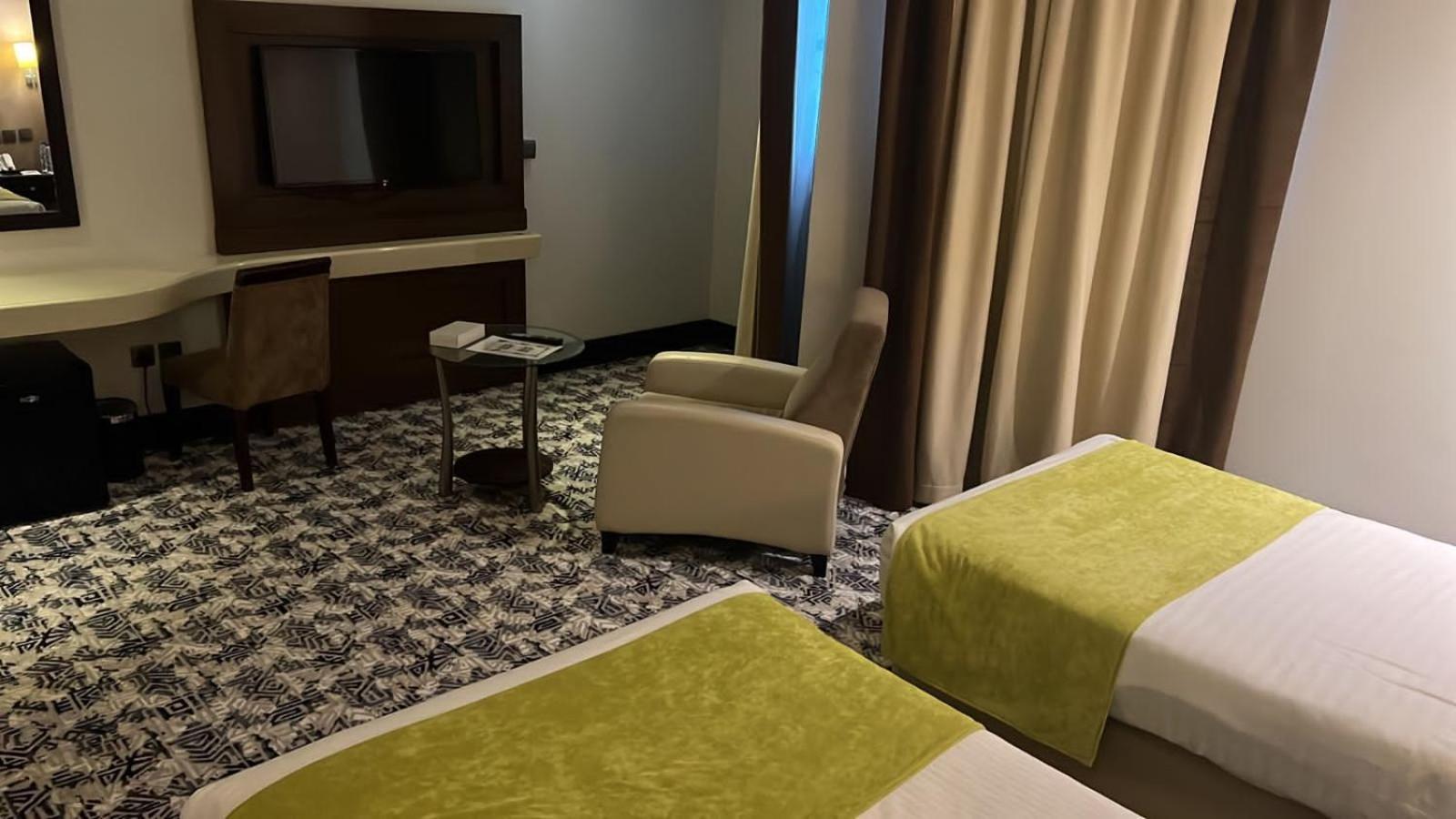 Golden Tulip Hail Eksteriør billede