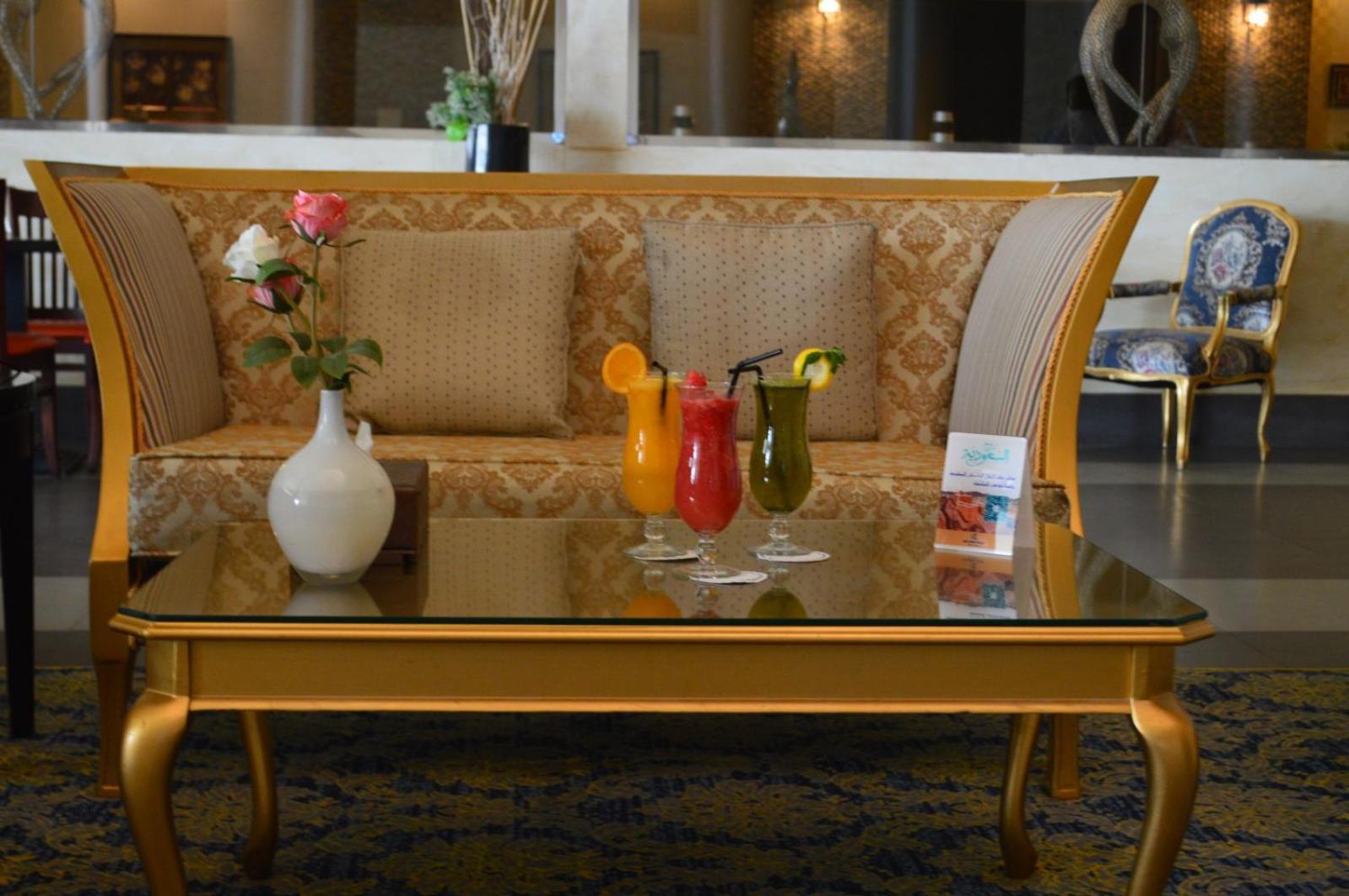 Golden Tulip Hail Eksteriør billede