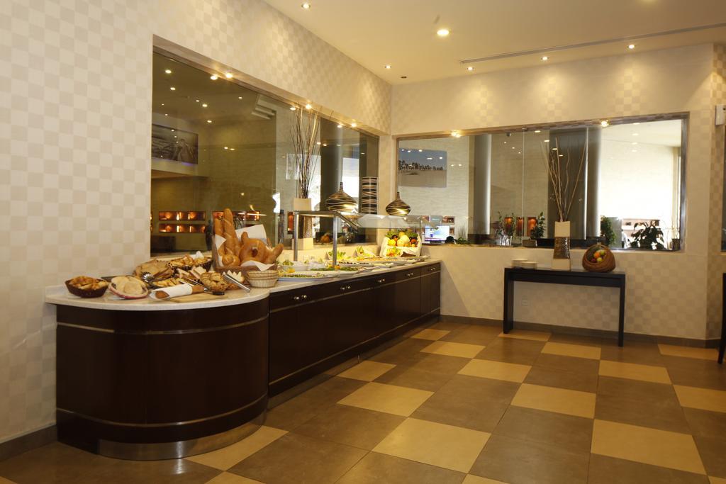 Golden Tulip Hail Eksteriør billede