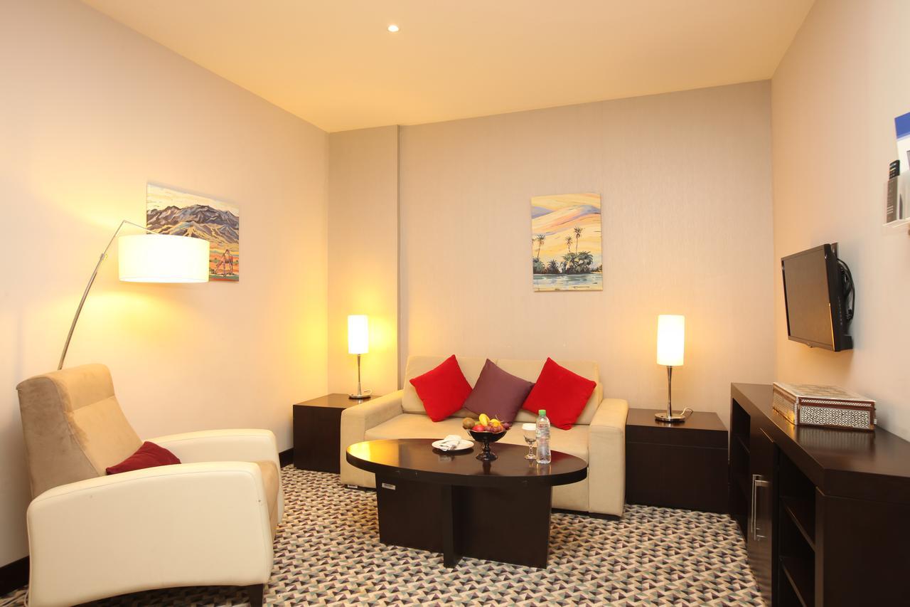 Golden Tulip Hail Eksteriør billede