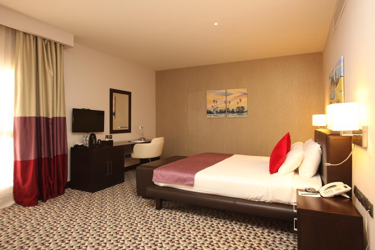 Golden Tulip Hail Eksteriør billede